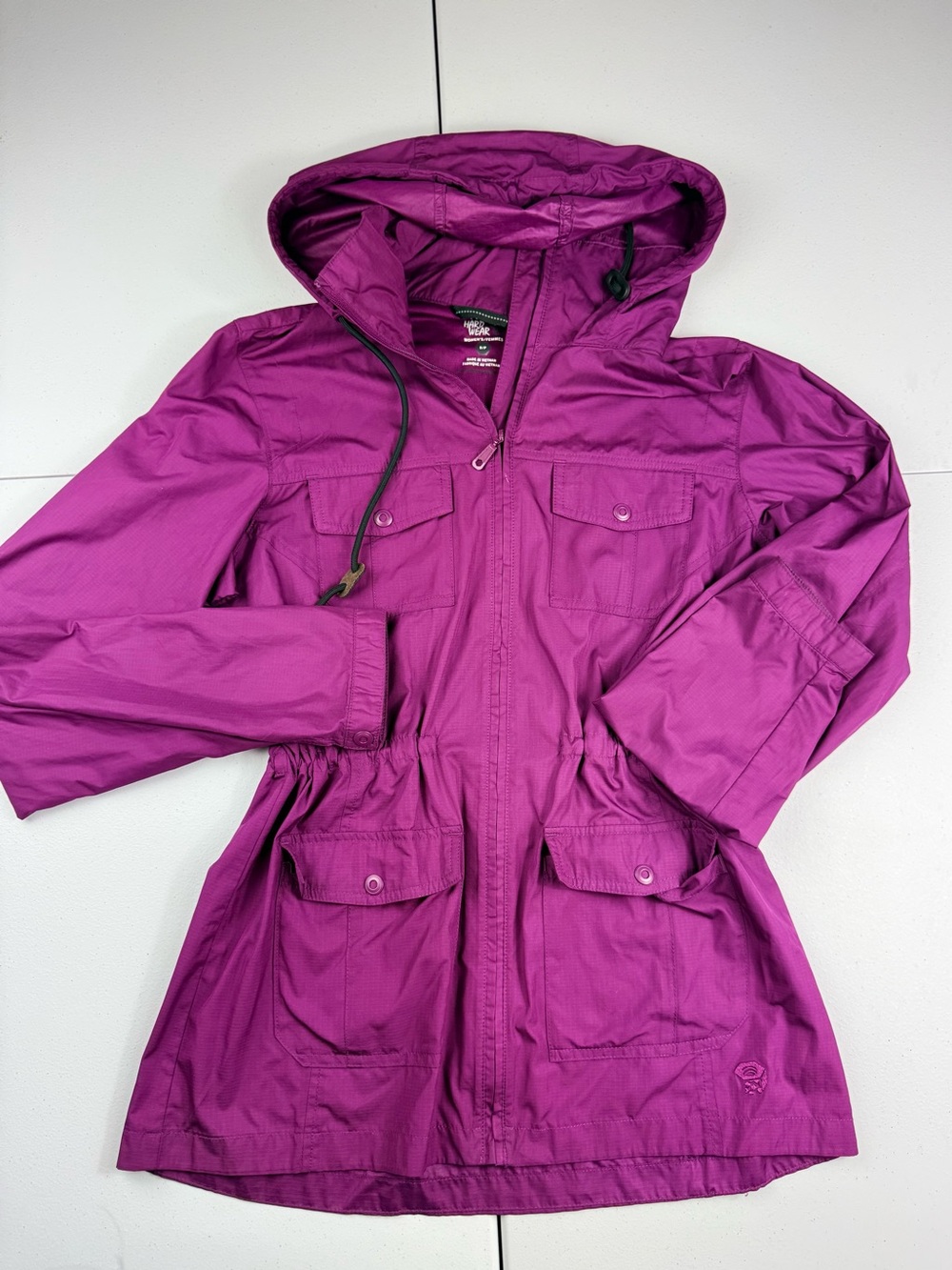 Mountain hardwear Women's lightweight Hooded Anorak Jacket - Magenta